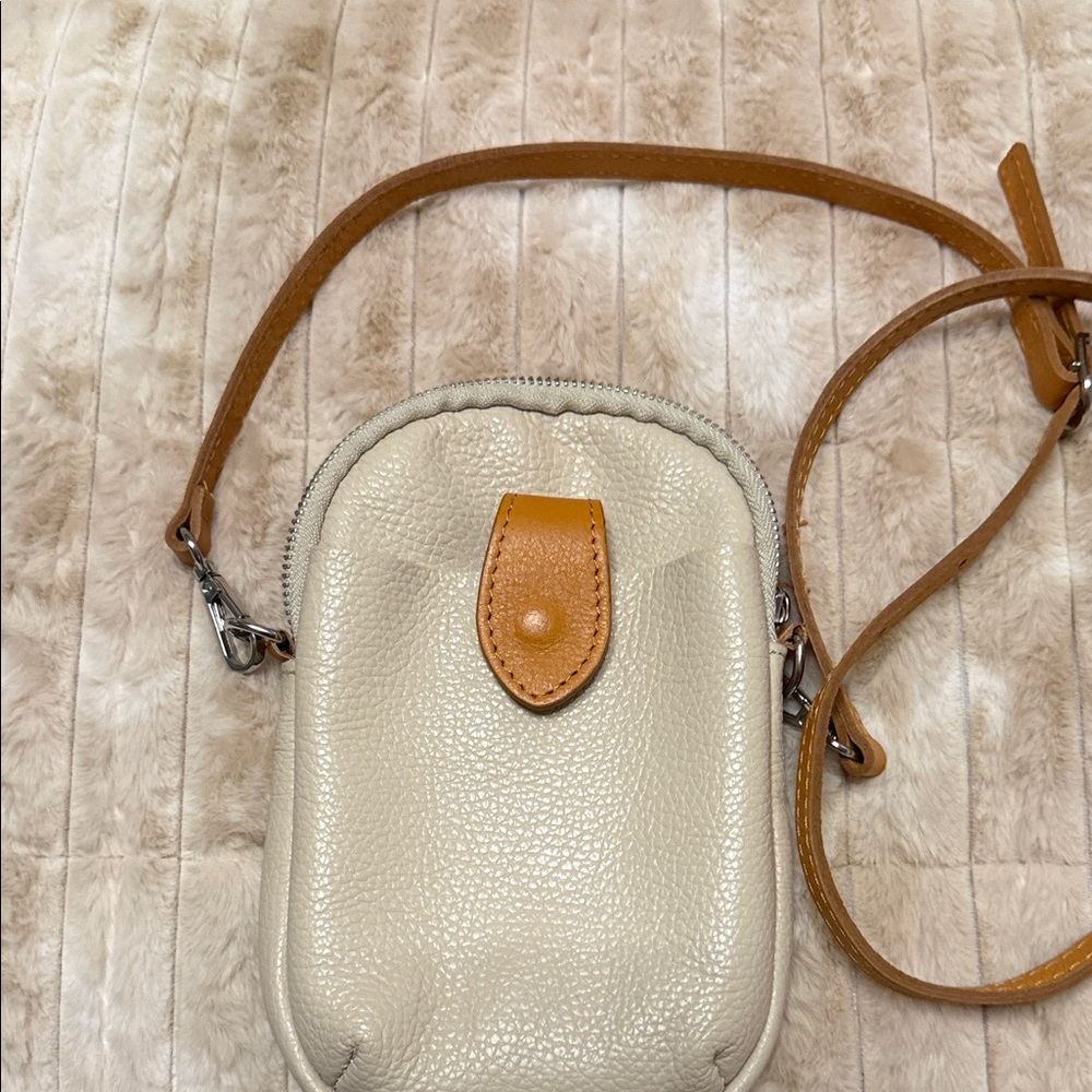 Cream Leather Crossbody Pouch with Tan Strap